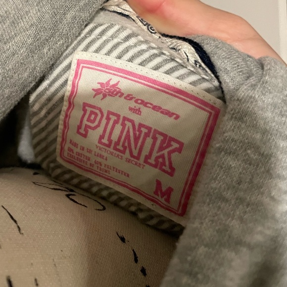 Victoria’s Secret Pink Kansas Hoodie - Picture 5 of 5